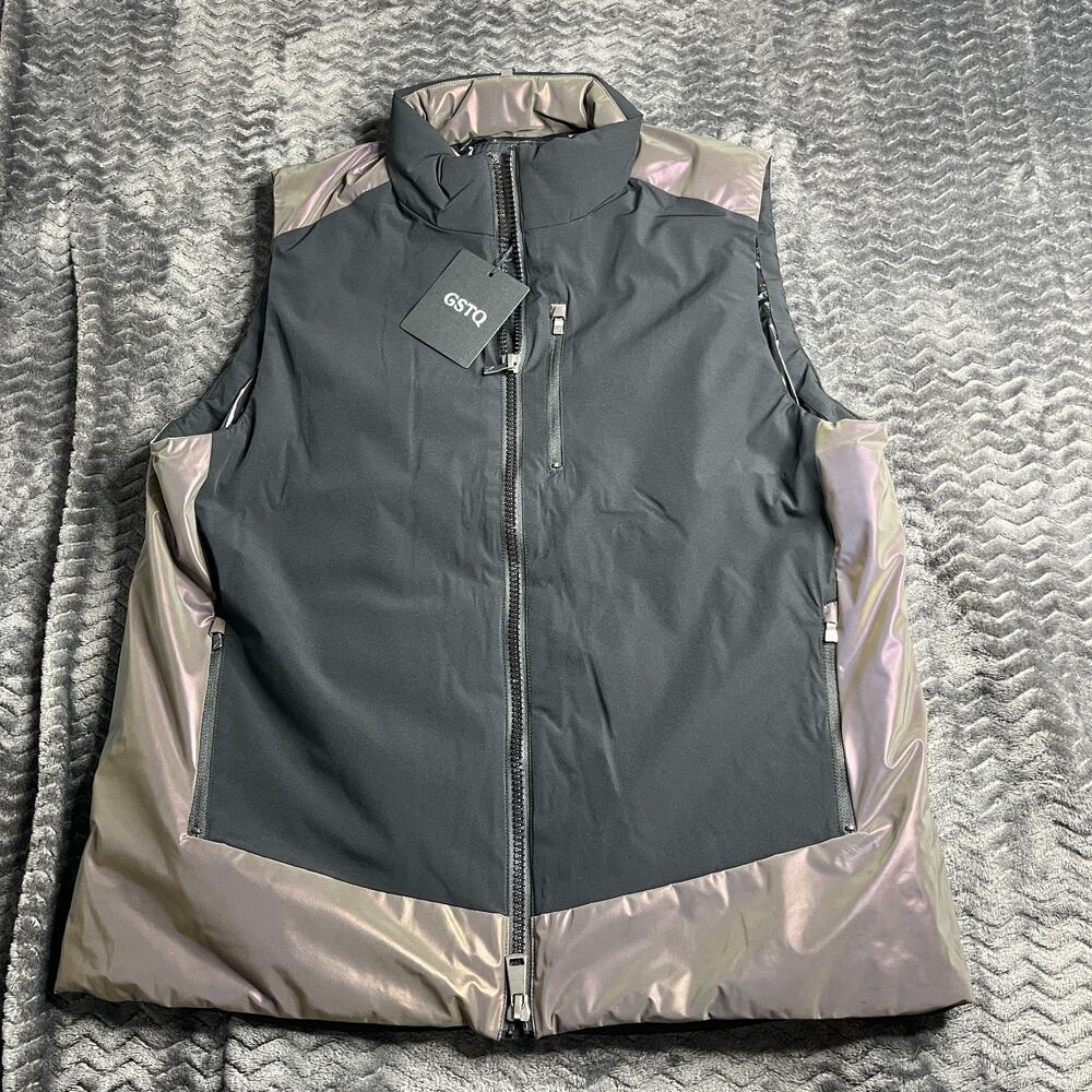 GSTQ Reflective Puffer Vest Men’s Size Large NWT Black/ Iridescent Two Way Zip